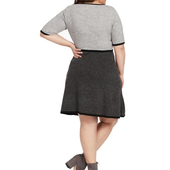 ❗5 For $2️⃣5️⃣ Bundle Sale❗️ Colorblock Fit And Flare Dress In Grey And Black - Picture 3 of 3